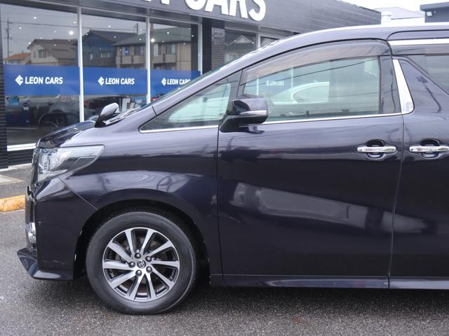 アルファード ２．５Ｓ　純正１０型ナビＢカメラ地デジＢＴ音楽両側電動スライドドアＬＥＤヘッドＦフォグ純正１７ＡＷ革巻きＨビルトインＥＴＣステアリングリモコン　クリアランスソナー　ブレーキホールドシステム電動パーキングブレーキ（12枚目）