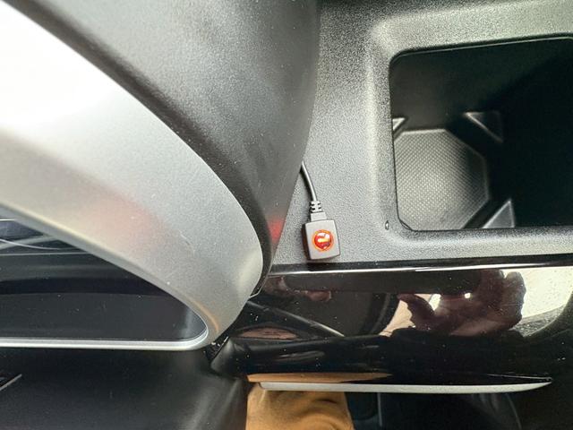 スペーシアカスタム ハイブリッドＸＳ　全方位モニター用カメラパッケージ装着車　クリアランスソナー　ＬＥＤヘッドランプ　オートライト　オートマチックハイビーム　運転席ヒートヒーター　両側オートスライドドア　ＢＴオーディオ　フルセグＴＶ（39枚目）