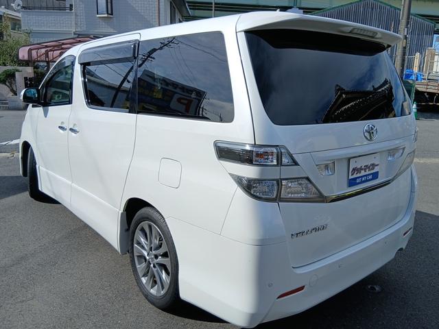 ヴェルファイア ２．４Ｚ　プラチナセレクションＩＩ　２．４Ｚ　プラチナセレクションＩＩ　ＨＤＤナビ　フルセグＴＶ　ブルートゥース　バックカメラ　２列目オットマン　両側パワースラ　パワーバックドア　ＥＴＣ車載器　ＨＩＤヘッドライト　１８インチアルミ（7枚目）