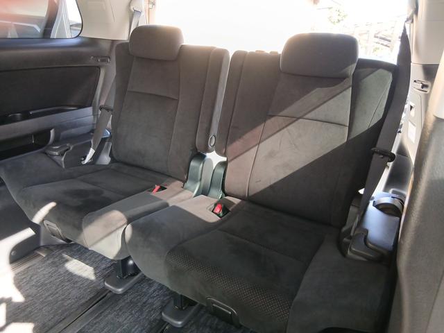 ヴェルファイア ２．４Ｚ　プラチナセレクションＩＩ　２．４Ｚ　プラチナセレクションＩＩ　ＨＤＤナビ　フルセグＴＶ　ブルートゥース　バックカメラ　２列目オットマン　両側パワースラ　パワーバックドア　ＥＴＣ車載器　ＨＩＤヘッドライト　１８インチアルミ（16枚目）