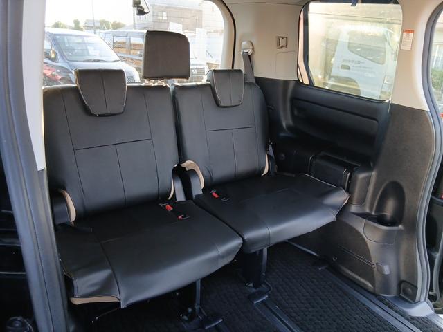 ノア 　ハイブリッドＧ　　エアロ　パワスラ　シートヒーター　アラウンドビューモニター　シートヒーター　社外ホイール　純正９インチナビ（16枚目）