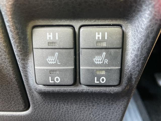 ノア 　ハイブリッドＧ　　エアロ　パワスラ　シートヒーター　アラウンドビューモニター　シートヒーター　社外ホイール　純正９インチナビ（30枚目）