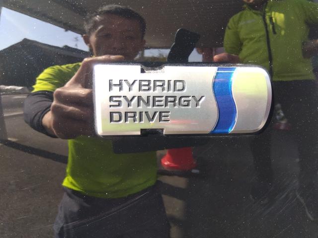 ノア 　ハイブリッドＧ　　エアロ　パワスラ　シートヒーター　アラウンドビューモニター　シートヒーター　社外ホイール　純正９インチナビ（52枚目）