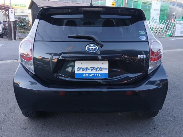 アクア Ｇ　プッシュスタートキー　純正ナビ　フルセグＴＶ　Ｂｌｕｅｔｏｏｔｈ対応　スマートキー　バックカメラ　純正１６インチアルミ　ＥＴＣ　ステアリングスイッチ（7枚目）