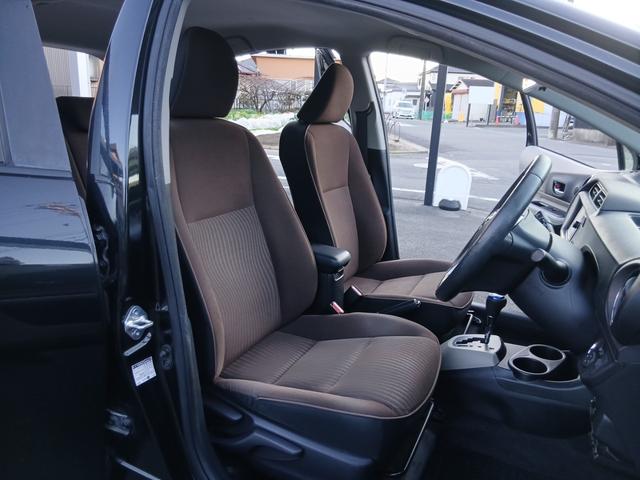 アクア Ｇ　プッシュスタートキー　純正ナビ　フルセグＴＶ　Ｂｌｕｅｔｏｏｔｈ対応　スマートキー　バックカメラ　純正１６インチアルミ　ＥＴＣ　ステアリングスイッチ（17枚目）