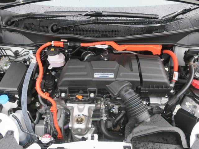 ハイブリッドアブソルート・ホンダセンシング 社外ナビ 禁煙車(17枚目)