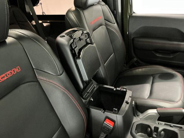 ジープ・ラングラー ルビコン・ソフトトップ　ワンオーナー／１００台限定車／１７ＡＷ／黒革／ステアリングヒーター／シートヒーター／ＡｐｐｌｅＣａｒＰｌａｙ／Ｂカメラ／ドラレコ／ＥＴＣ／純正ナビＴＶ／（33枚目）