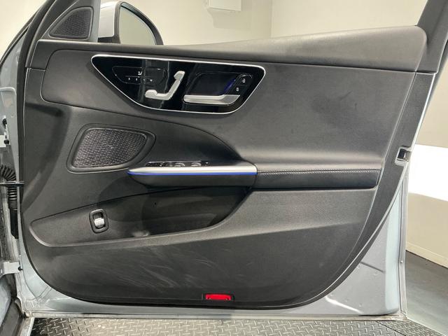 Ｃクラスオールテレイン Ｃ２２０ｄ　４マチック　オールテレイン　レザーエクスクルーシブＰＫＧ／ヘッドアップディスプレイ／レーダーセーフティＰＫＧ／１８ＡＷ／３６０°カメラ／純正ナビＴＶ／シートヒーター／ＥＴＣ／パノラミックサンルーフ／（16枚目）