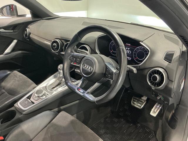 ＴＴクーペ １．８ＴＦＳＩ　Ｓラインパッケージ　バーチャルコックピット／アルカンターラコンビシート／ＥＴＣ／１８インチＡＷ／（11枚目）