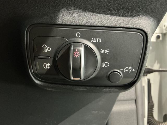 ＴＴクーペ １．８ＴＦＳＩ　Ｓラインパッケージ　バーチャルコックピット／アルカンターラコンビシート／ＥＴＣ／１８インチＡＷ／（27枚目）