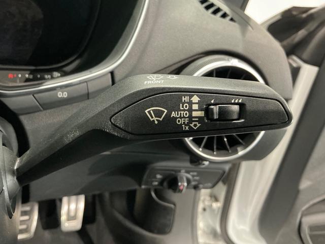 ＴＴクーペ １．８ＴＦＳＩ　Ｓラインパッケージ　バーチャルコックピット／アルカンターラコンビシート／ＥＴＣ／１８インチＡＷ／（28枚目）