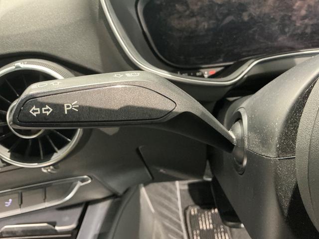 ＴＴクーペ １．８ＴＦＳＩ　Ｓラインパッケージ　バーチャルコックピット／アルカンターラコンビシート／ＥＴＣ／１８インチＡＷ／（29枚目）