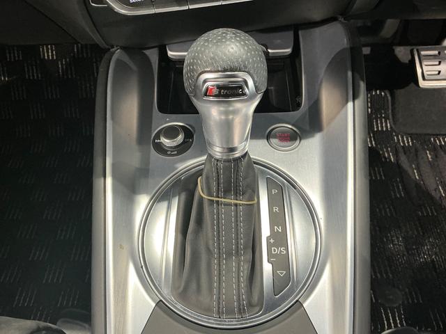 ＴＴクーペ １．８ＴＦＳＩ　Ｓラインパッケージ　バーチャルコックピット／アルカンターラコンビシート／ＥＴＣ／１８インチＡＷ／（31枚目）