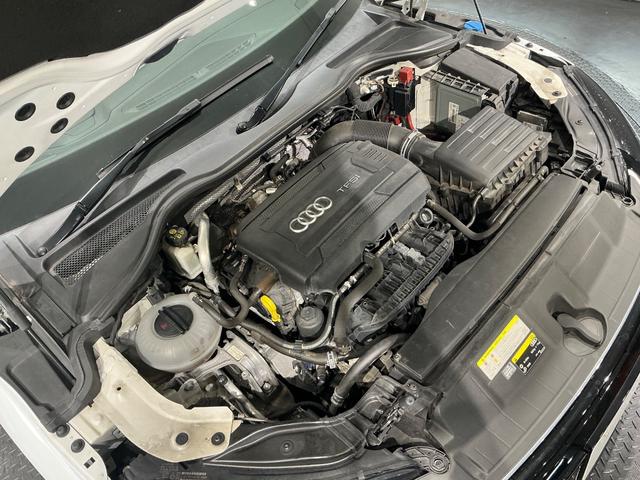 ＴＴクーペ １．８ＴＦＳＩ　Ｓラインパッケージ　バーチャルコックピット／アルカンターラコンビシート／ＥＴＣ／１８インチＡＷ／（39枚目）