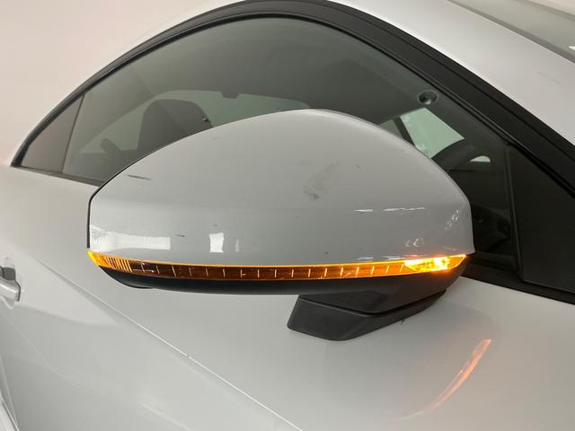 ＴＴクーペ １．８ＴＦＳＩ　Ｓラインパッケージ　バーチャルコックピット／アルカンターラコンビシート／ＥＴＣ／１８インチＡＷ／（44枚目）