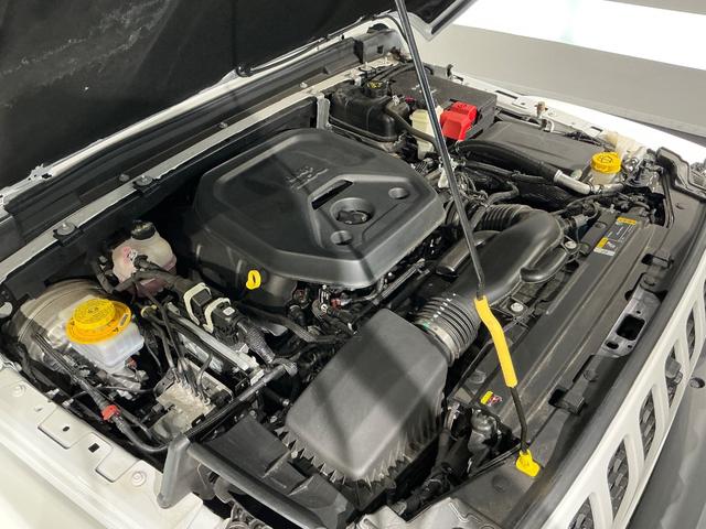 ジープ・ラングラーアンリミテッド フリーダムエディションＩＩ　ディスプレイルームミラー／特別仕様車／黒革／ＬＥＤヘッド／Ｂカメラ／ＡＣＣ／シートヒーター／ＡｐｐｌｅＣａｒＰｌａｙ／ボディー同色フリーダムトップ／ＥＴＣ／（46枚目）