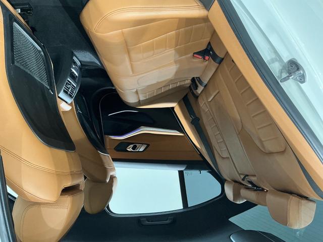 ３シリーズ ３２０ｄ　ｘＤｒｉｖｅ　Ｍスポーツ　ハイラインＰＫＧ／１８ＡＷ／コンフォートＰＫＧ／ブラウンレザー／３６０°カメラ／ＥＴＣ／メモリー付きパワーシート／シートヒーター／アダプティブＬＥＤヘッド／ドライビングアシストプロフェッショナル（21枚目）