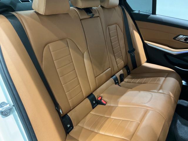 ３シリーズ ３２０ｄ　ｘＤｒｉｖｅ　Ｍスポーツ　ハイラインＰＫＧ／１８ＡＷ／コンフォートＰＫＧ／ブラウンレザー／３６０°カメラ／ＥＴＣ／メモリー付きパワーシート／シートヒーター／アダプティブＬＥＤヘッド／ドライビングアシストプロフェッショナル（22枚目）