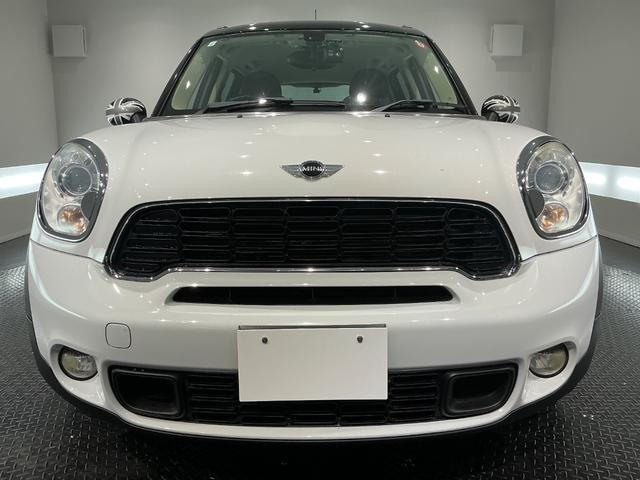 ＭＩＮＩ クーパーＳ　クロスオーバー　オール４　社外ナビＴＶ／革シート／１７インチＡＷ／シートヒーター／ＥＴＣ／（3枚目）