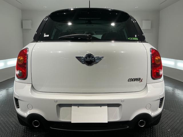 ＭＩＮＩ クーパーＳ　クロスオーバー　オール４　社外ナビＴＶ／革シート／１７インチＡＷ／シートヒーター／ＥＴＣ／（7枚目）