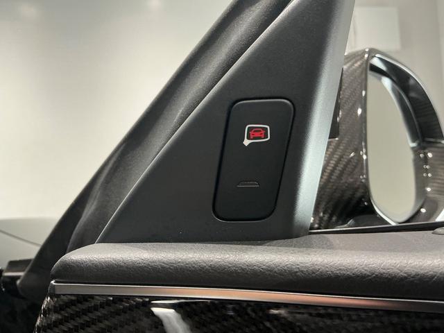 ＲＳ７スポーツバック パフォーマンス ベースグレード　カーボンインテリア／デジタルインナーミラー／ＢＯＳＥサウンド／社外可変バルブマフラー／ＫＷ車高調ローダウン／ハイパーフォージド２１ＡＷ／サンルーフ／社外カーボンステアリング／シートヒーター（17枚目）