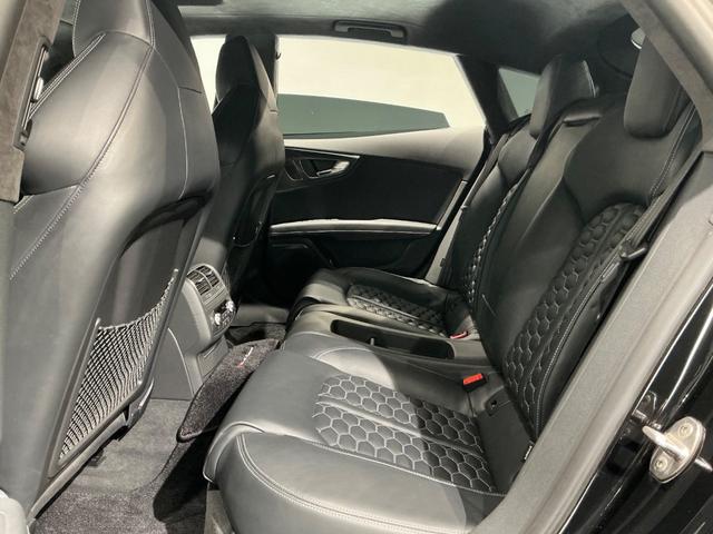 ＲＳ７スポーツバック パフォーマンス ベースグレード　カーボンインテリア／デジタルインナーミラー／ＢＯＳＥサウンド／社外可変バルブマフラー／ＫＷ車高調ローダウン／ハイパーフォージド２１ＡＷ／サンルーフ／社外カーボンステアリング／シートヒーター（24枚目）