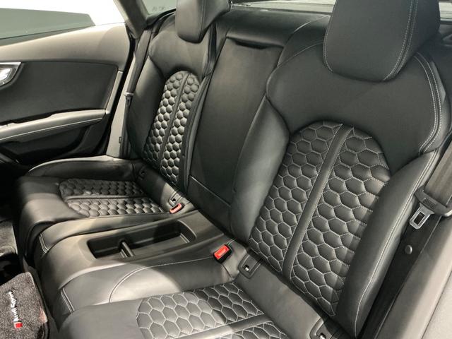 ＲＳ７スポーツバック パフォーマンス ベースグレード　カーボンインテリア／デジタルインナーミラー／ＢＯＳＥサウンド／社外可変バルブマフラー／ＫＷ車高調ローダウン／ハイパーフォージド２１ＡＷ／サンルーフ／社外カーボンステアリング／シートヒーター（25枚目）
