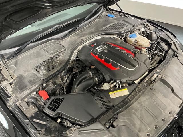ＲＳ７スポーツバック パフォーマンス ベースグレード　カーボンインテリア／デジタルインナーミラー／ＢＯＳＥサウンド／社外可変バルブマフラー／ＫＷ車高調ローダウン／ハイパーフォージド２１ＡＷ／サンルーフ／社外カーボンステアリング／シートヒーター（46枚目）