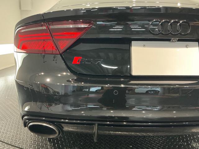 ＲＳ７スポーツバック パフォーマンス ベースグレード　カーボンインテリア／デジタルインナーミラー／ＢＯＳＥサウンド／社外可変バルブマフラー／ＫＷ車高調ローダウン／ハイパーフォージド２１ＡＷ／サンルーフ／社外カーボンステアリング／シートヒーター（68枚目）