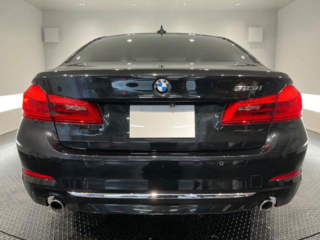 BMW 5 SERIES 523i LUXURY