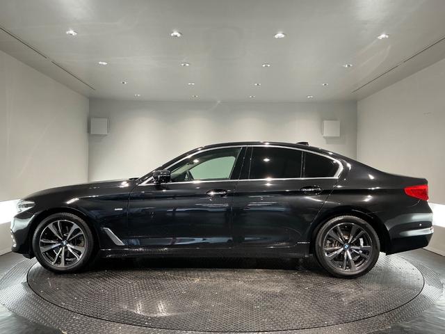 BMW 5 SERIES 523i LUXURY