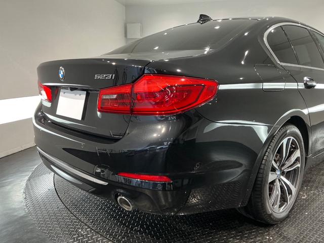 BMW 5 SERIES 523i LUXURY