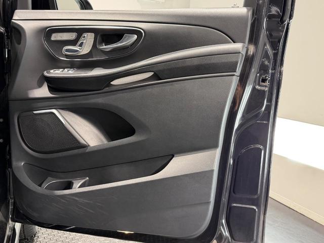 MERCEDES BENZ V-CLASS V220D SPORTS LONG