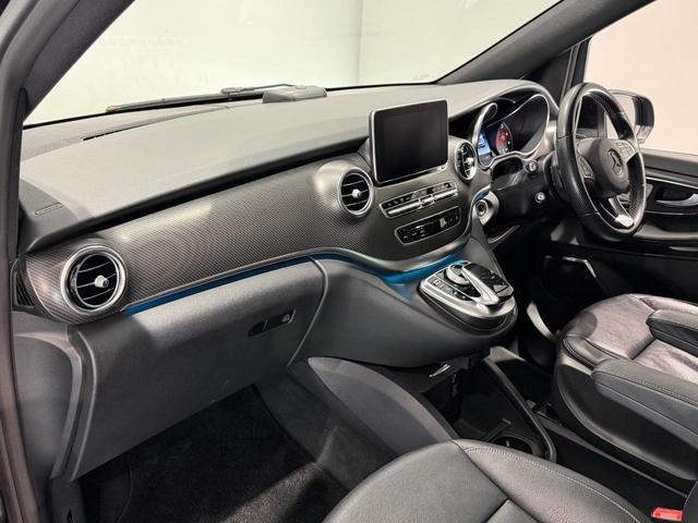 MERCEDES BENZ V-CLASS V220D SPORTS LONG