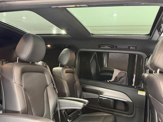 MERCEDES BENZ V-CLASS V220D SPORTS LONG