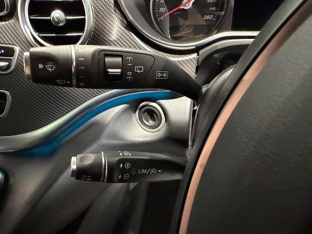 MERCEDES BENZ V-CLASS V220D SPORTS LONG