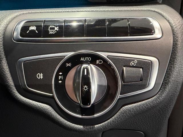 MERCEDES BENZ V-CLASS V220D SPORTS LONG