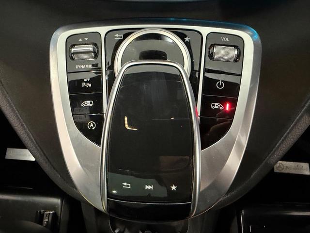 MERCEDES BENZ V-CLASS V220D SPORTS LONG