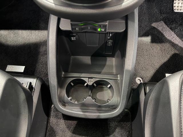 MERCEDES BENZ V-CLASS V220D SPORTS LONG