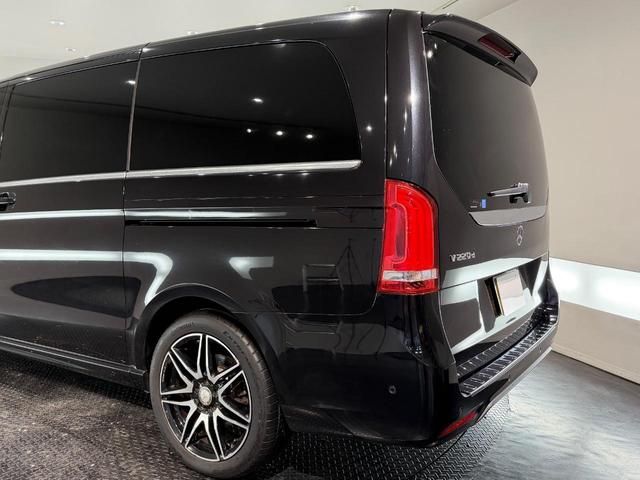 MERCEDES BENZ V-CLASS V220D SPORTS LONG