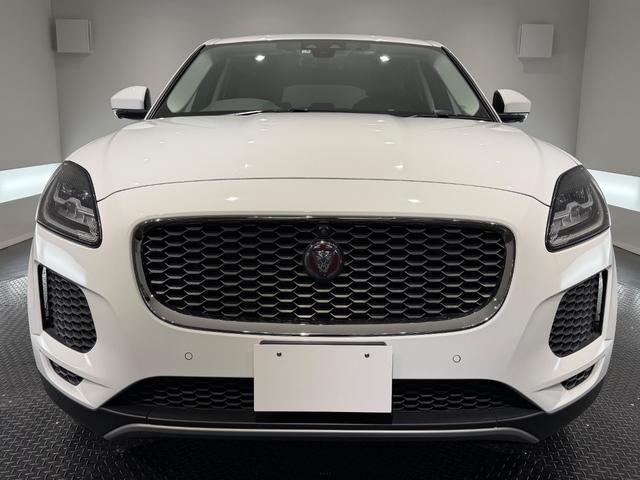 Eペイス ベースグレード D200 AppleCarPlay/シートヒーター/ACC/LEDヘッドライト/パワーバックドア/18インチAW/レーンキープアシスト(3枚目)