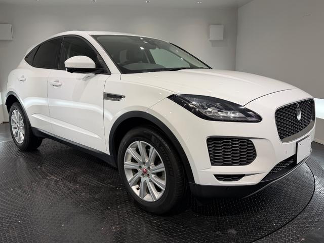 Eペイス ベースグレード D200 AppleCarPlay/シートヒーター/ACC/LEDヘッドライト/パワーバックドア/18インチAW/レーンキープアシスト(4枚目)