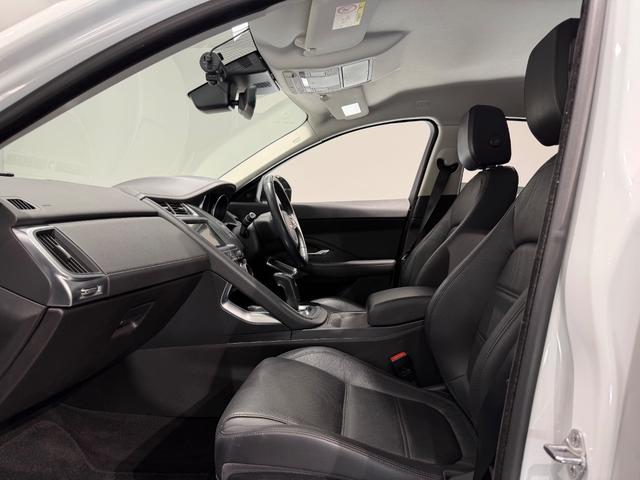 Eペイス ベースグレード D200 AppleCarPlay/シートヒーター/ACC/LEDヘッドライト/パワーバックドア/18インチAW/レーンキープアシスト(18枚目)