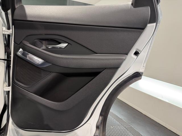 Eペイス ベースグレード D200 AppleCarPlay/シートヒーター/ACC/LEDヘッドライト/パワーバックドア/18インチAW/レーンキープアシスト(22枚目)