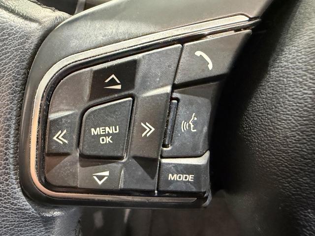 Eペイス ベースグレード D200 AppleCarPlay/シートヒーター/ACC/LEDヘッドライト/パワーバックドア/18インチAW/レーンキープアシスト(28枚目)