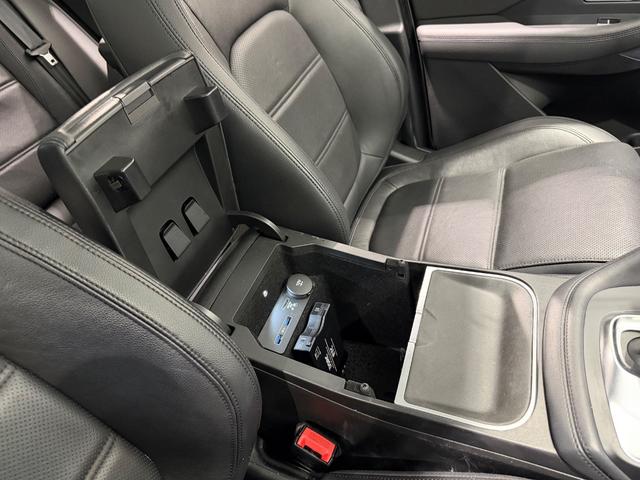 Eペイス ベースグレード D200 AppleCarPlay/シートヒーター/ACC/LEDヘッドライト/パワーバックドア/18インチAW/レーンキープアシスト(38枚目)