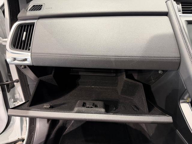 Eペイス ベースグレード D200 AppleCarPlay/シートヒーター/ACC/LEDヘッドライト/パワーバックドア/18インチAW/レーンキープアシスト(41枚目)