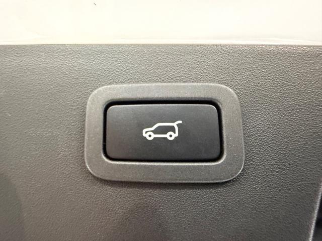 Eペイス ベースグレード D200 AppleCarPlay/シートヒーター/ACC/LEDヘッドライト/パワーバックドア/18インチAW/レーンキープアシスト(45枚目)