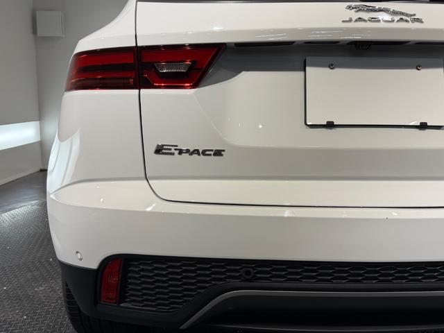 Eペイス ベースグレード D200 AppleCarPlay/シートヒーター/ACC/LEDヘッドライト/パワーバックドア/18インチAW/レーンキープアシスト(70枚目)