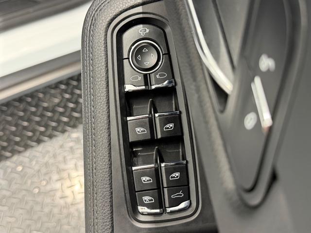 マカン マカン シートヒーター/ハーフレザー/パワーバックドア/18インチAW/クルーズコントロール/ETC/Bカメラ/(15枚目)